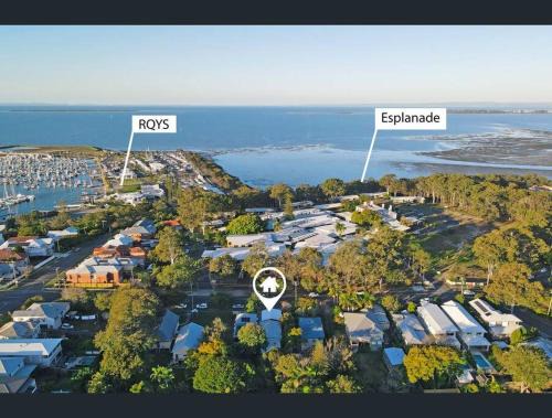Lota House | 3BR15BA House w Parking Close to Eastwood Beach M8