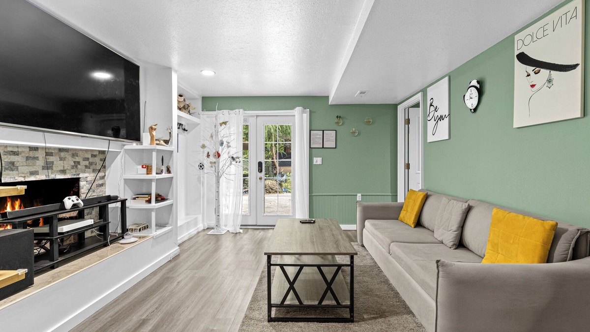 Silver Lake House | 3D Forest Garden Suite @3D Forest Retreat w/Hot Tub, Sauna, GameRoom & BBQ Grill