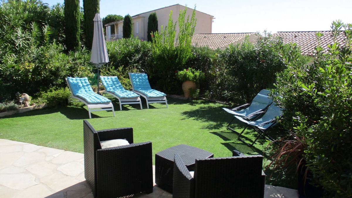 Saint-Aygulf Apartment | 3P RDJ air-conditioned apartment in residence with swimming pool and tennis court in St Aygulf