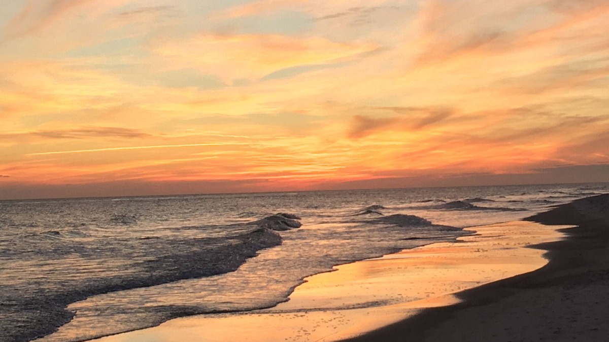 Gulf Shores Condo | 3rd Floor Condo Overlooking the Beach. Super clean!