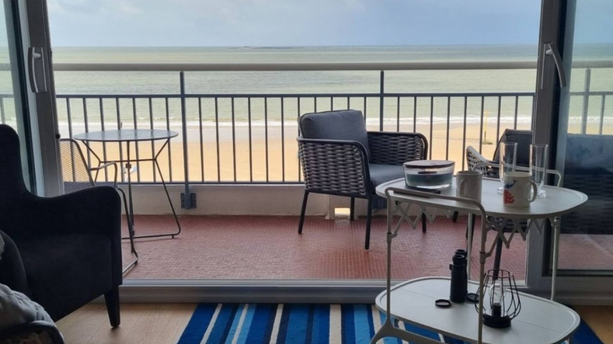 La Baule-Escoublac Apartment | 3rd floor, sea-facing, in the middle of the bay of La Baule