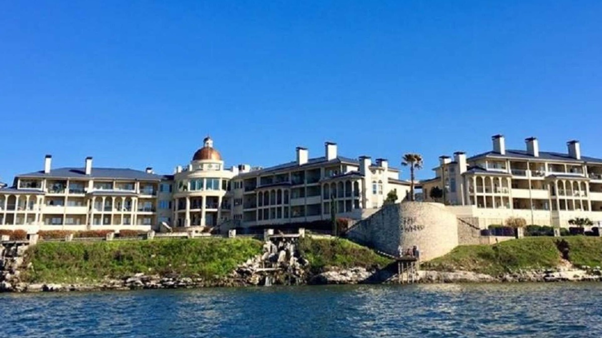 Highland Lake Estates Condo | 3rd-Floor Views from Balcony, Pools/HotTub, Fitness Center, Tennis, Pickleball, Sauna, Boat Dock