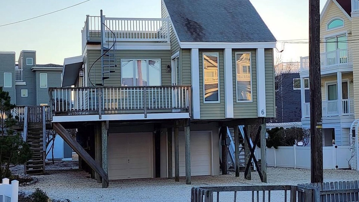 Harvey Cedars House | 3rd from the Ocean in Harvey Cedars!