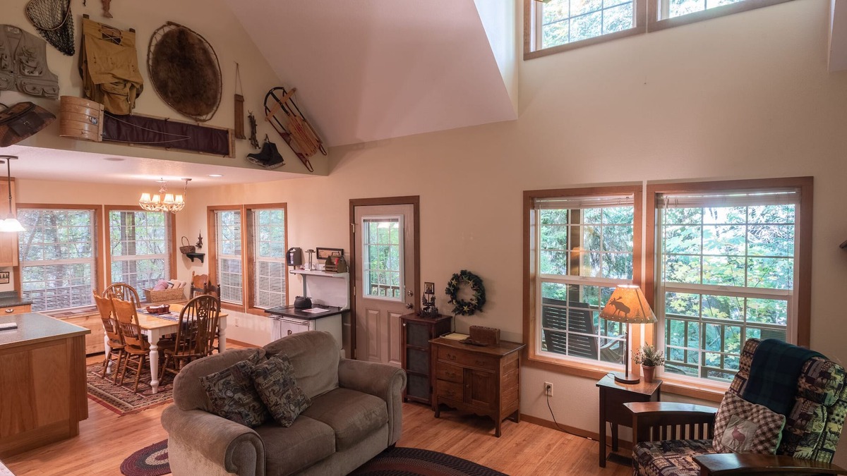 Rhododendron Cabin | 3rd night free on your stay before Aug 31st River,Hot-tub A/C