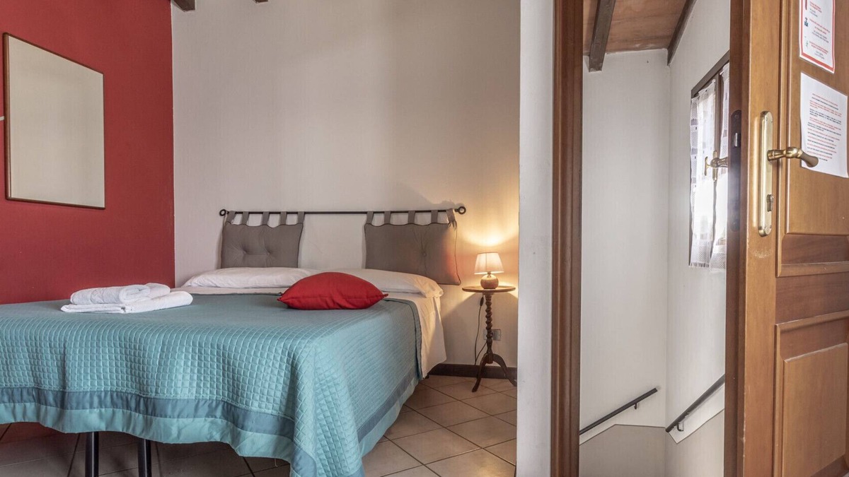 San Faustino-Madonnina-Quattroville Bed & Breakfast | 3T - Camera Quadrupla - Affitti Brevi Italia