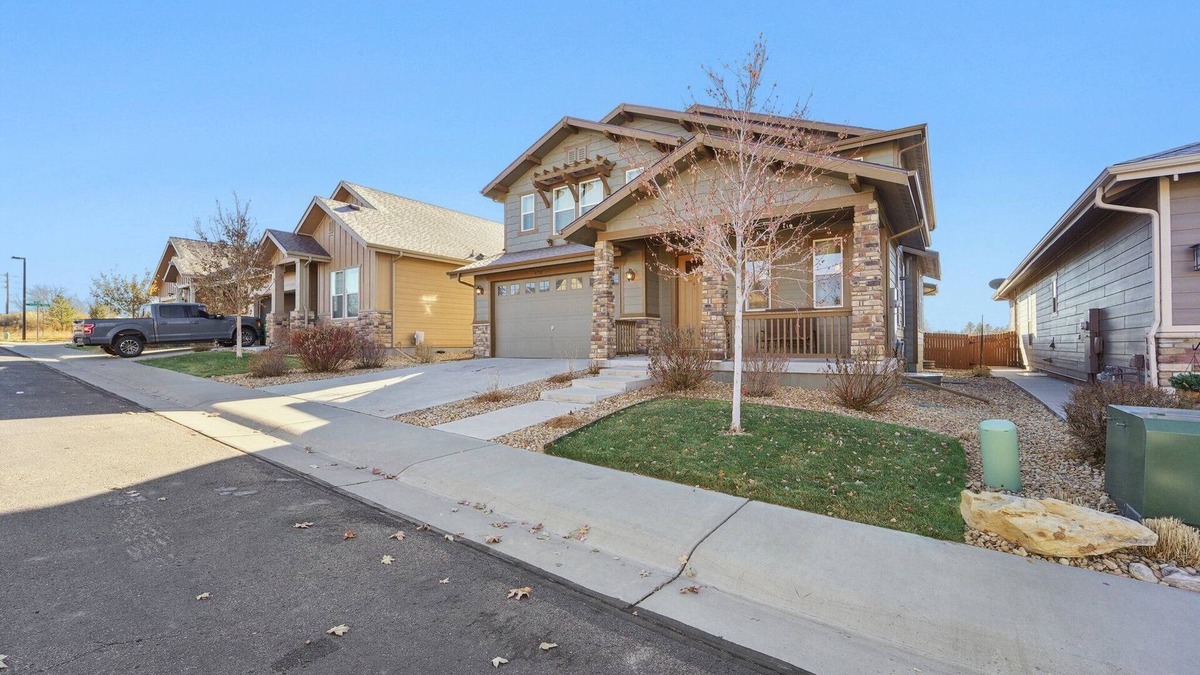 The Pinery House | 4,000 sqft. Pet-friendly ideal for families, consultants, travel nurses, doctors