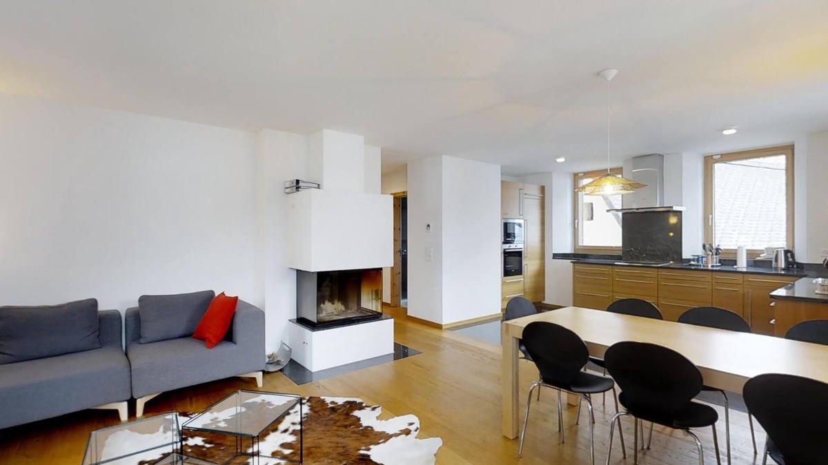 Madulain Apartment | 4 1/2 room apartment on the first floor with approximately 110m2, elevator to th