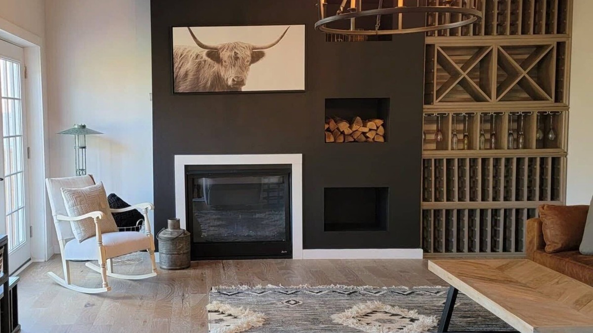 Paw Paw Lake House | 4/2 Bright Vacation Home | Paw Paw Lake