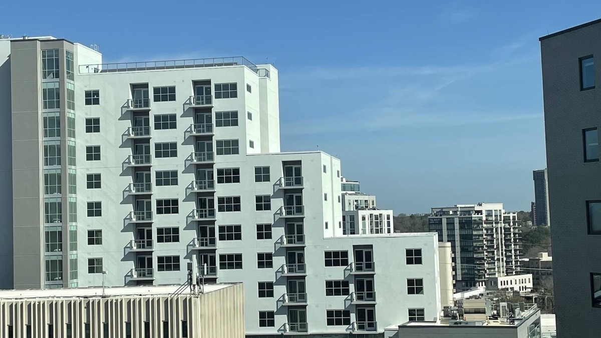 Colonial Homes Condo | 4/20 friendly loft in the heart of buckhead/midtown ATLANTA