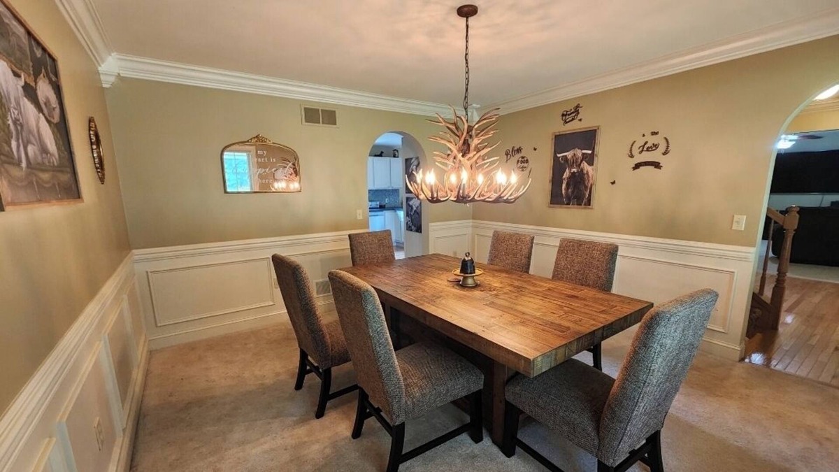 Selinsgrove House | 4/3.5 country home 5 minutes from town. Bring your family and enjoy!