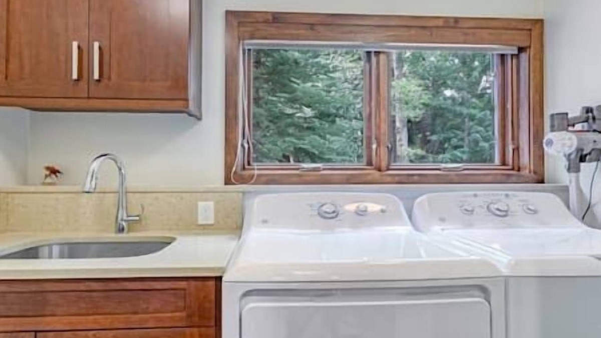 Aspen House | 4/4.5 Elegant Aspen Townhome
