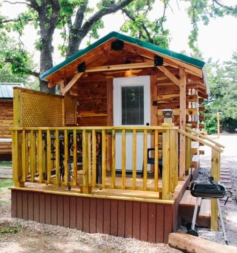 Neal House | #4 - Amish Log Camping Cabin Walk to the Water cabin