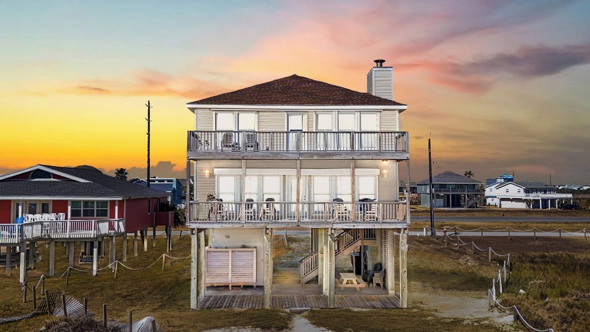 Terramar Beach House | 4 Bdr., 2.5 Bath Beachfront Home. Recently painted and a fresh kitchen remodel.