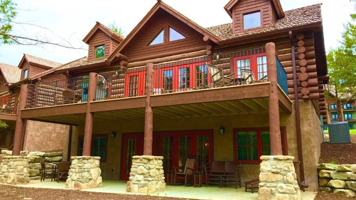 Big Cedars Cabin | 4 bdr presidential cabin, Big Cedar!