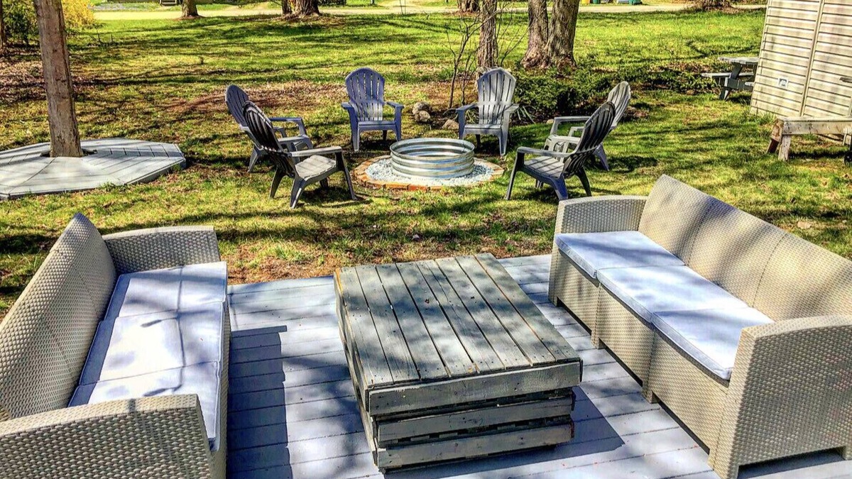 Geneva-on-the-Lake House | 4 BDRM House Sleeps 11 in the Heart of Geneva on the Lake