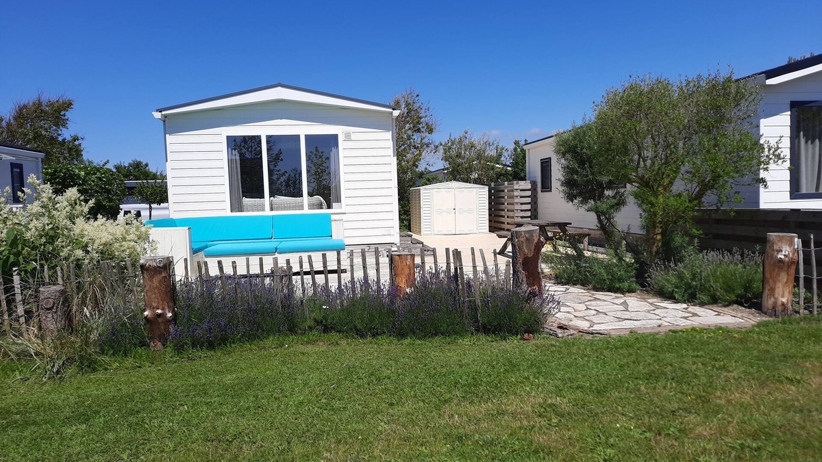 Petten Ski Chalet | 4. Beachhouse, 1km from Sea, Camping, Swimming Pool, Playground