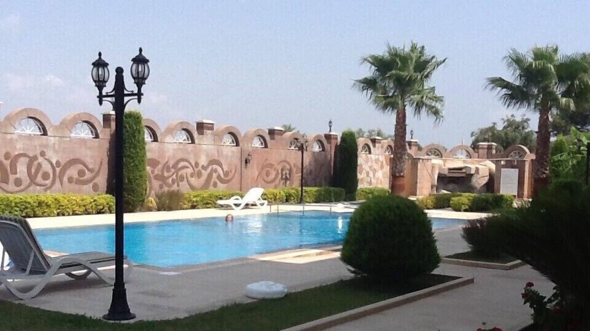 Kemer Mahallesi Apartment | 4 bed 2.5 bath fab location 4 balcony views & 2-3 bathrooms