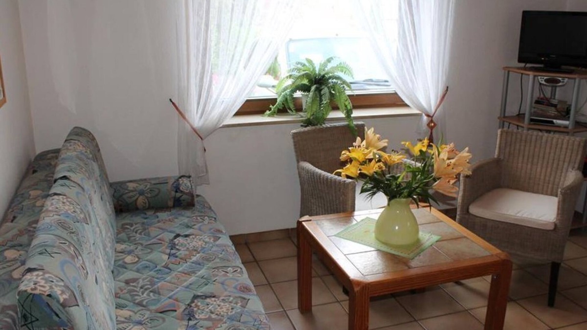 Andel Apartment | 4 bed apartment No. 2 - At the acacia corner - FEWO Flieg