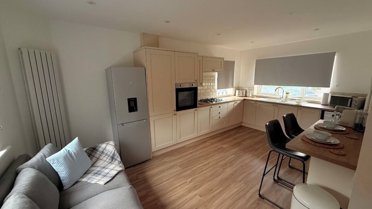 Olton House | 4-bed home family friendly and perfect for professionals. Heart of Bham/Solihull