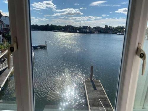 Abingdon House | 4 Bed House with Marina View, Abingdon, Oxford