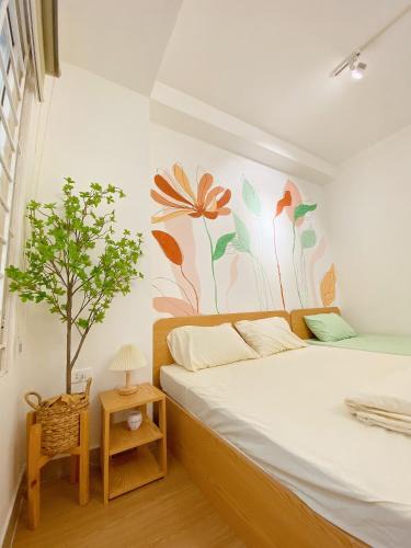 Hang Bo Apartment | 4 Bed Rooms with Kitchen for 11 guests Family-friendly Home in Hanoi Old Quarter