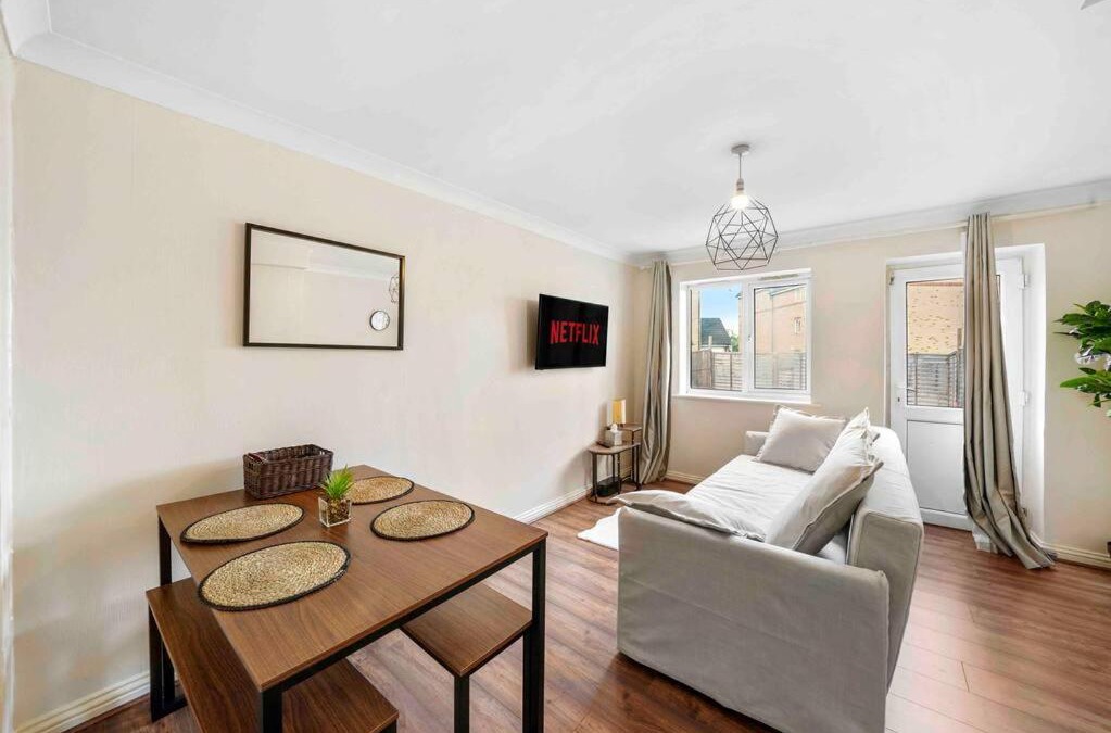 Greenwich House | ◑4 Bed Townhouse◑10guests◑ Garden◑Wifi & Netflix◑
