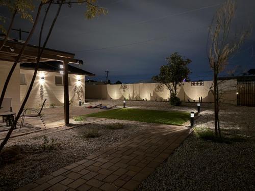 North Mountain House | 4 Bedrm 2 Ba Office WiFi Hiking House Central Phx
