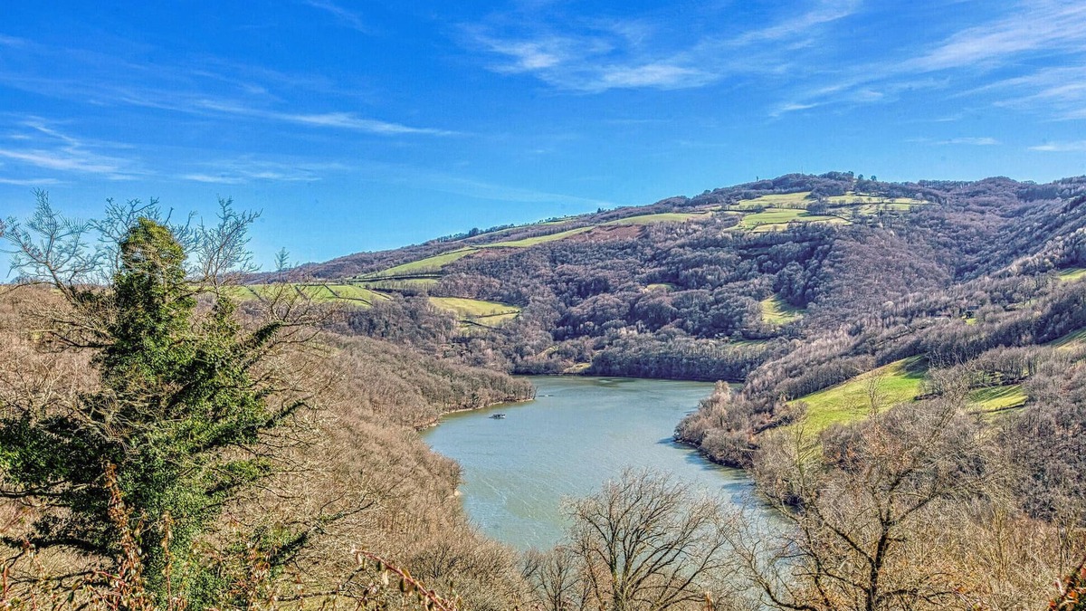 Castelnau-de-Mandailles House | 4 bedroom accommodation in Castelnau d Mandailles
