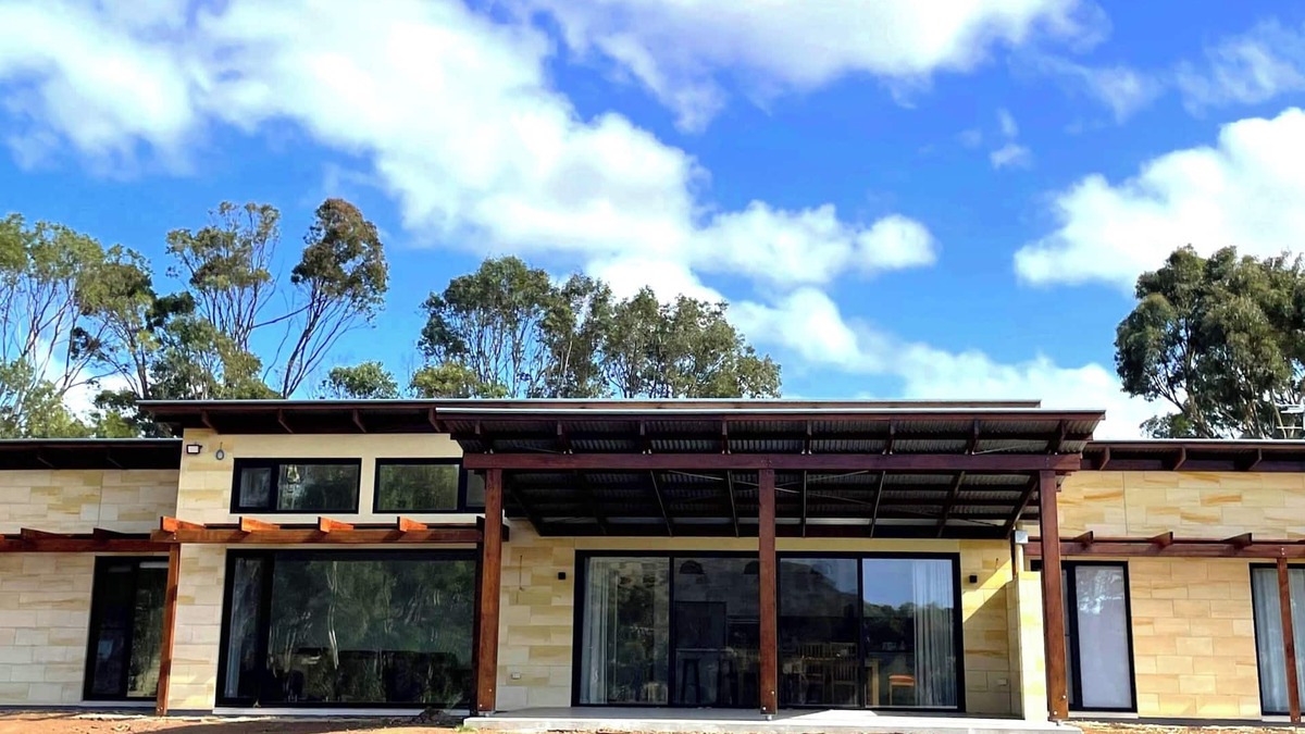 Second Valley House | 4 Bedroom 4 Bathroom Spacious Luxury New Home Private Location Minutes to Beach