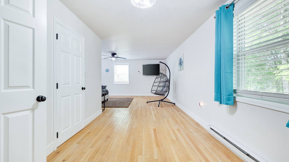 Briar Crest Woods House | 4 Bedroom, 4 Bath; Hot Tub/Grill; Play Pool/arcade/Tennis;Lake Beach;EV