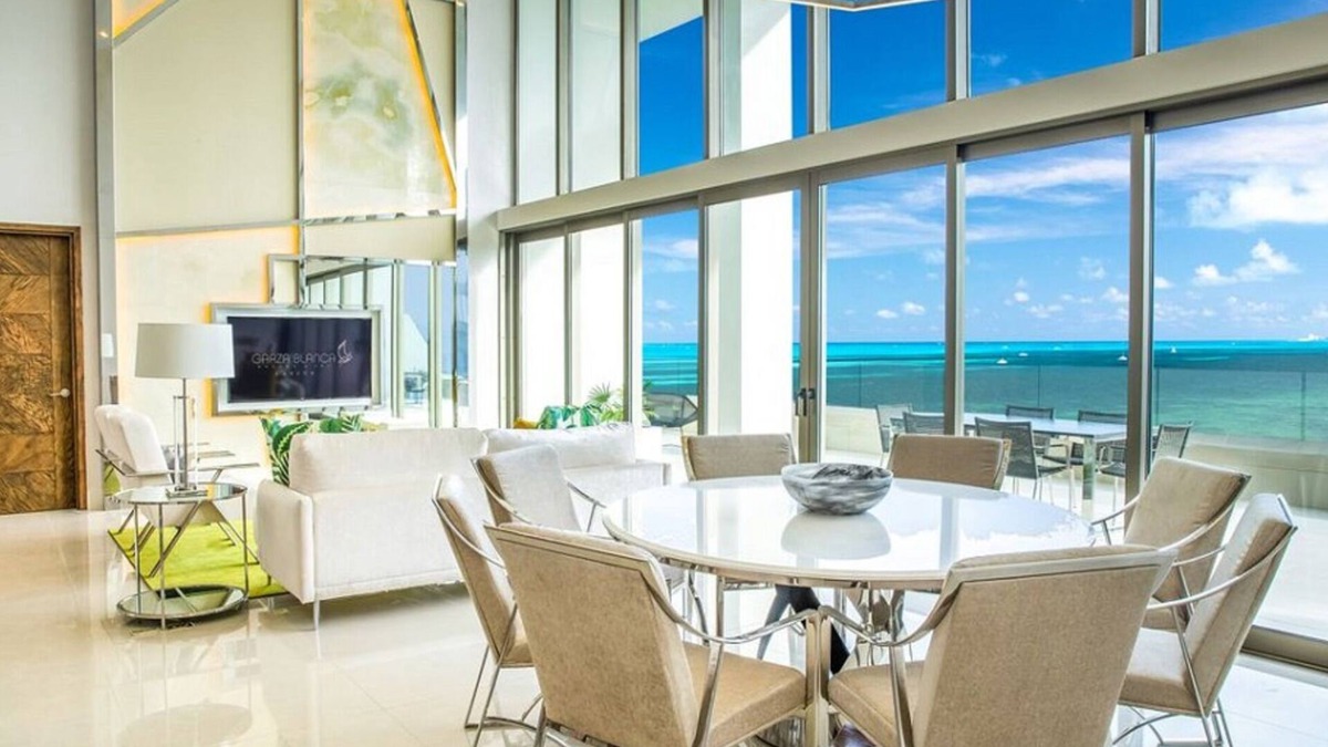 Playa Mujeres Apartment | 4 Bedroom, 6 Bath, Penthouse Loft w/Kitchen, Outdoor Patio & roof top jacuzzi