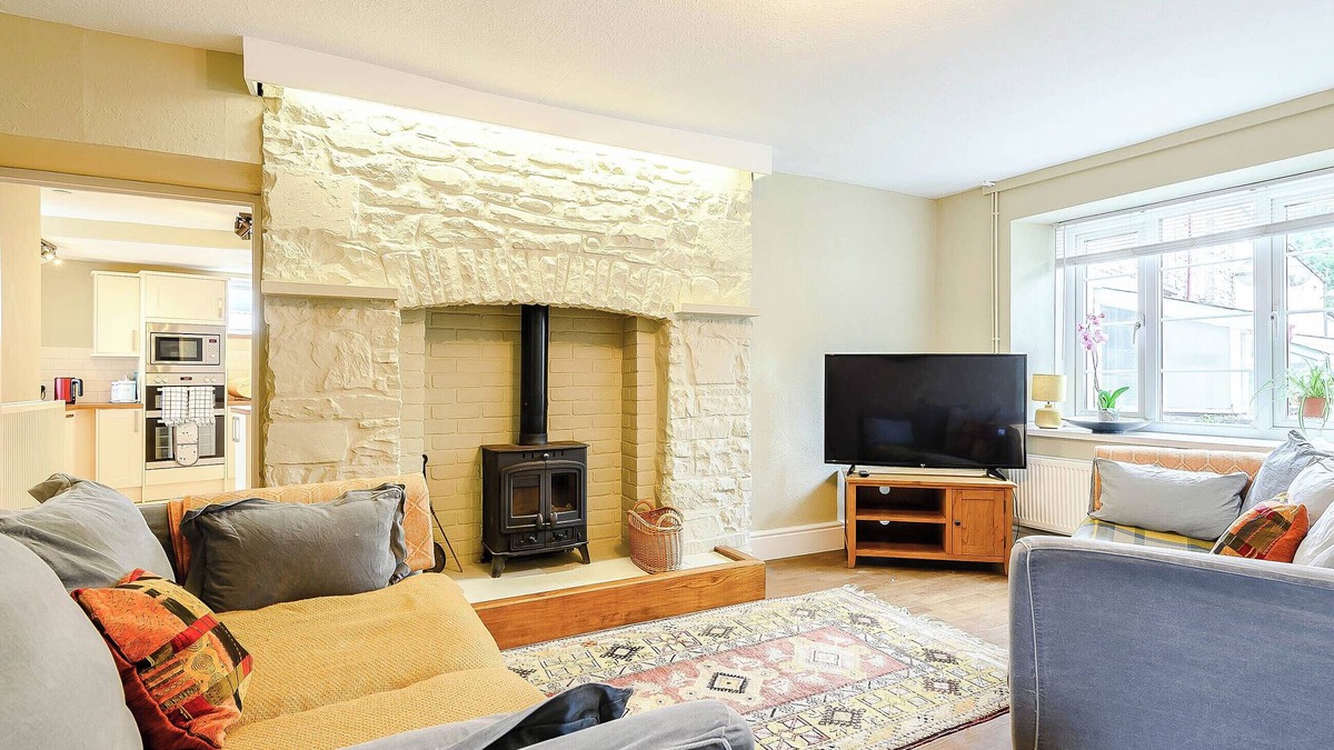 Talybont-on-Usk Cottage | 4 bedroom accommodation in Talybont on Usk