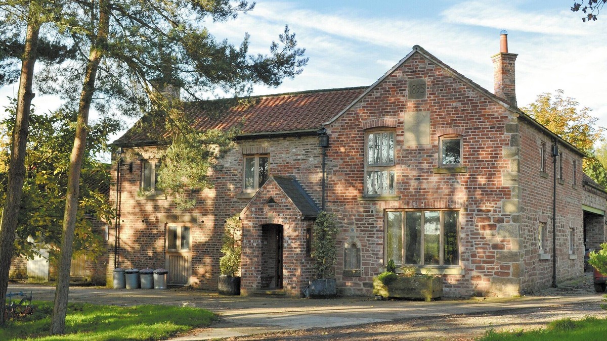 Darlington Cottage | 4 bedroom accommodation in Low Dinsdale