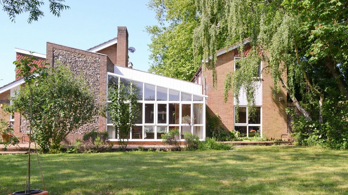 Lakenheath Cottage | 4 bedroom accommodation in Lakenheath