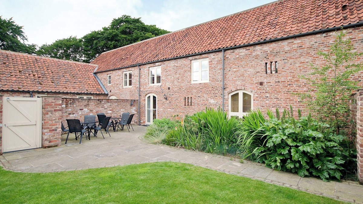 West Heslerton Cottage | 4 bedroom accommodation in Rillington