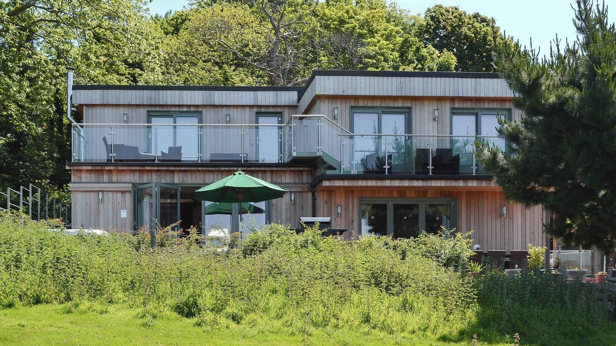 Icklesham Cottage | 4 bedroom accommodation in Winchelsea, near Rye