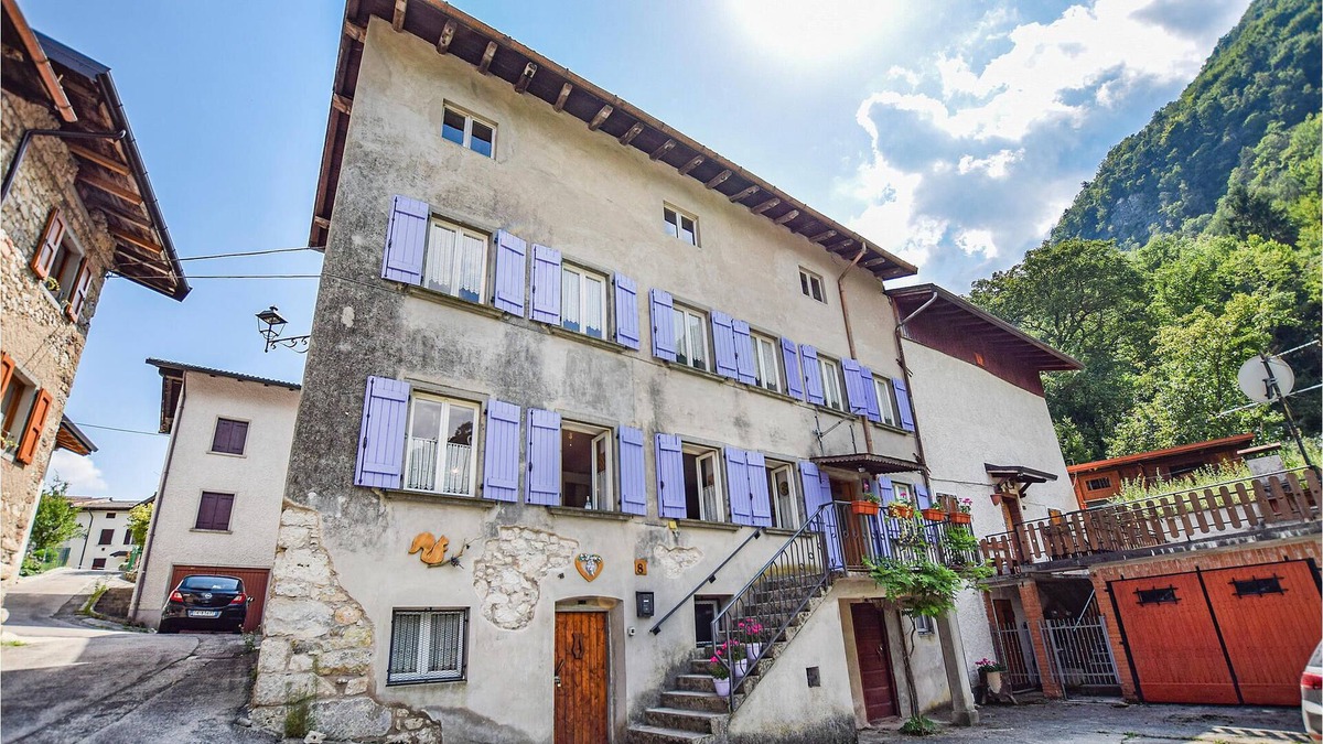 Lastebasse House | 4 bedroom accommodation in LASTEBASSE
