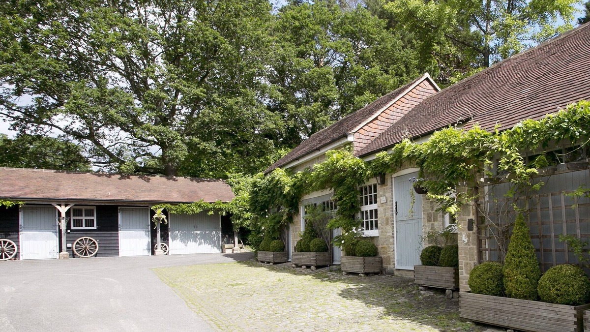 Haslemere Cottage | 4 bedroom accommodation in Fernhurst