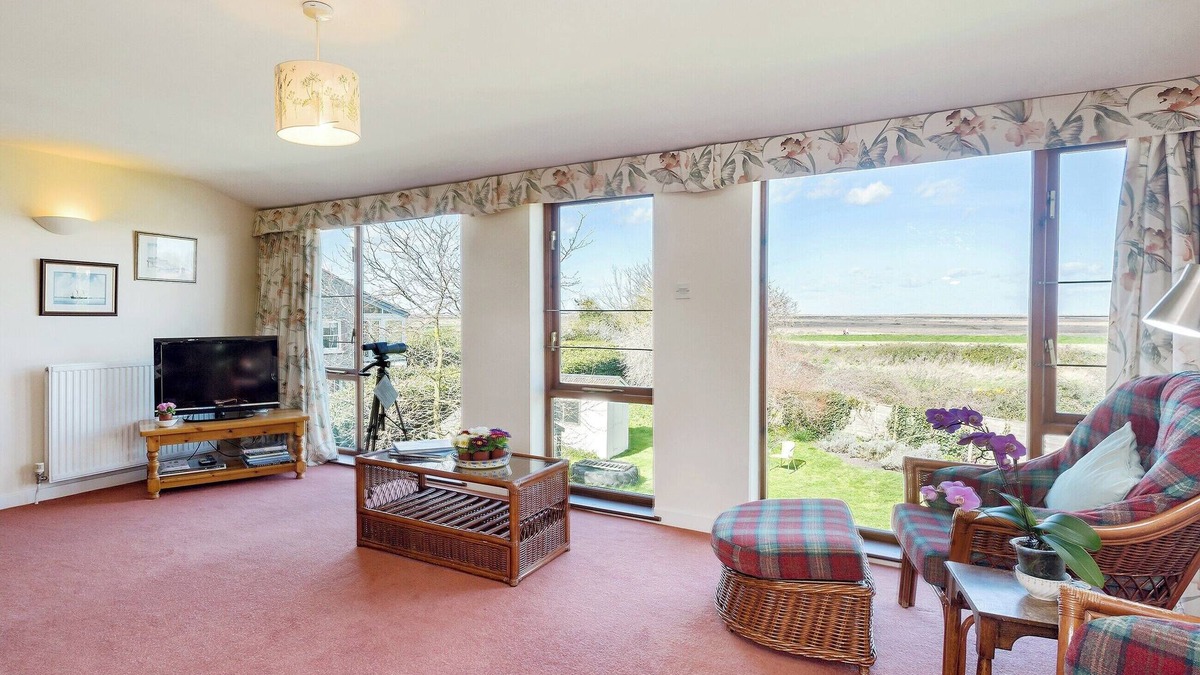 Holt Cottage | 4 bedroom accommodation in Blakeney