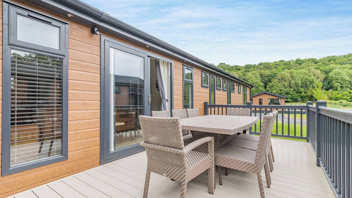 Caerwys Ski Chalet | 4 bedroom accommodation in Caerwys