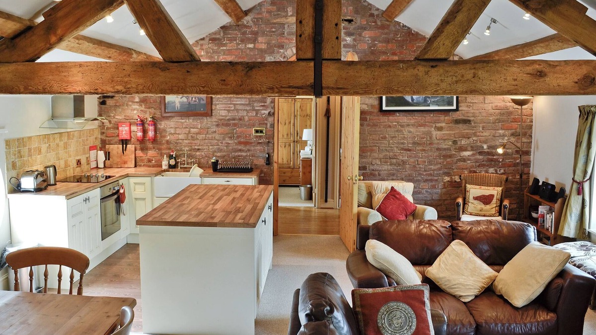 Helsby Cottage | 4 bedroom accommodation in Alvanley, Chester