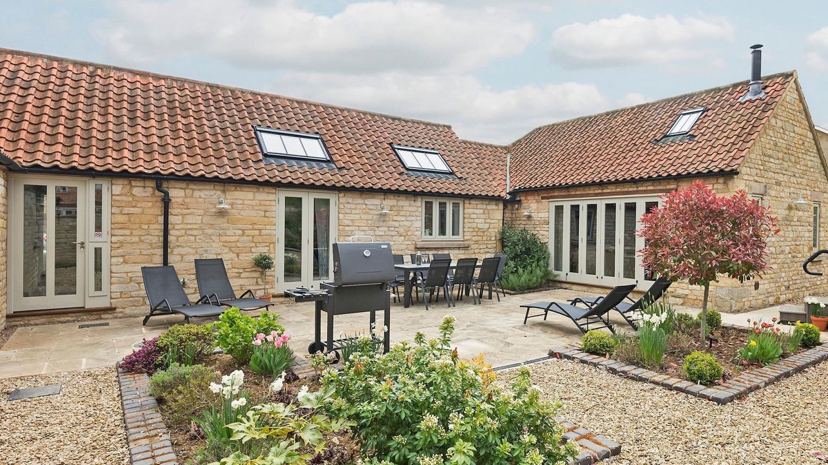 Oasby Cottage | 4 bedroom accommodation in Aisby, near Grantham