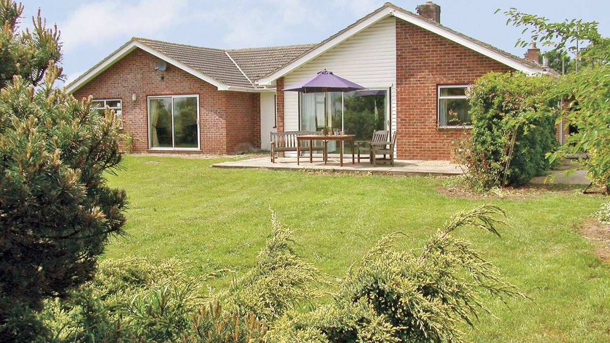 Littleport Cottage | 4 bedroom accommodation in Near Ely