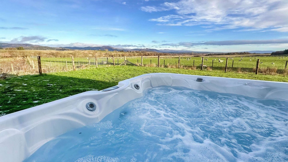 Ascog Cottage | 4 bedroom accommodation in Gartmore, near Stirling