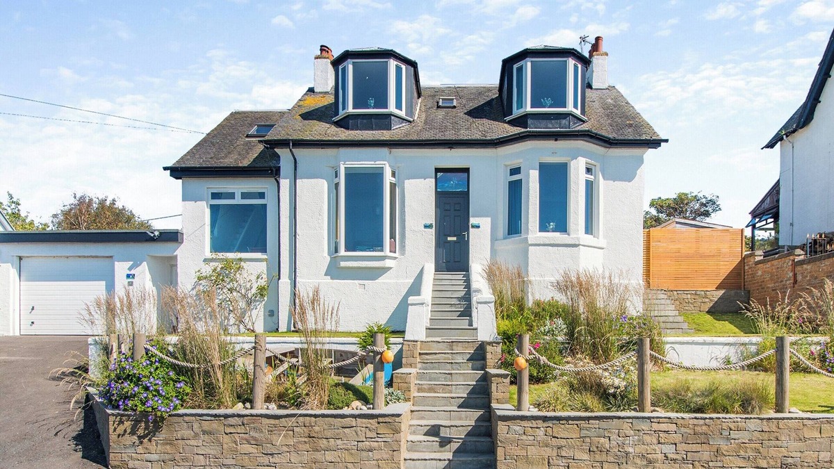 Dunure Cottage | 4 bedroom accommodation in Dunure