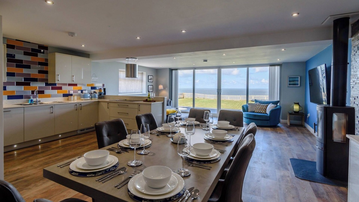 Reighton Cottage | 4 bedroom accommodation in Reighton Gap, near Filey