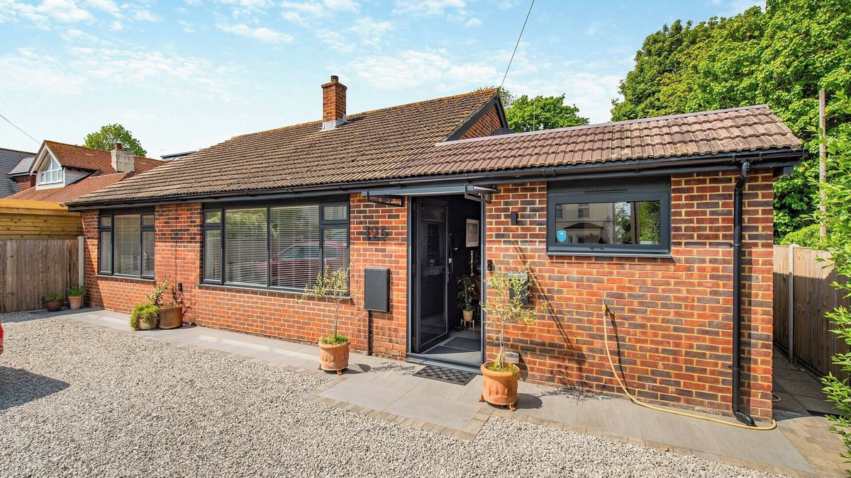 Etchinghill Cottage | 4 bedroom accommodation in Hythe