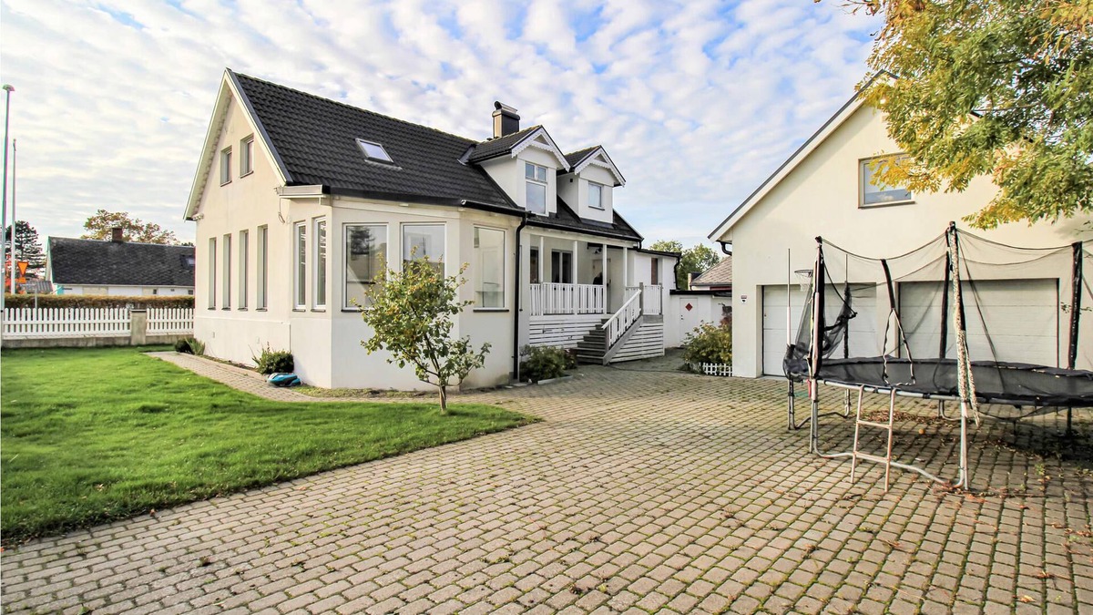Hoganas House | 4 bedroom accommodation in HÖGANÄS