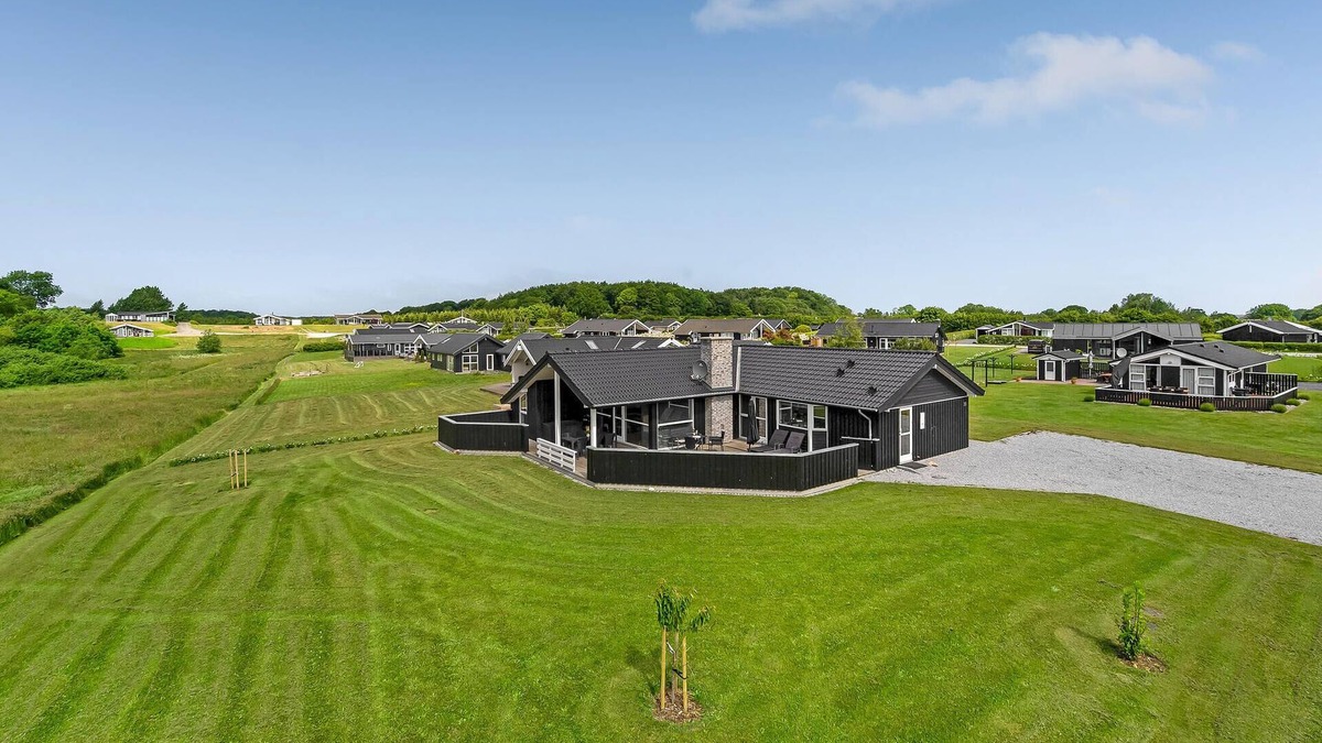 Spodsbjerg House | 4 bedroom amazing home in Rudkøbing