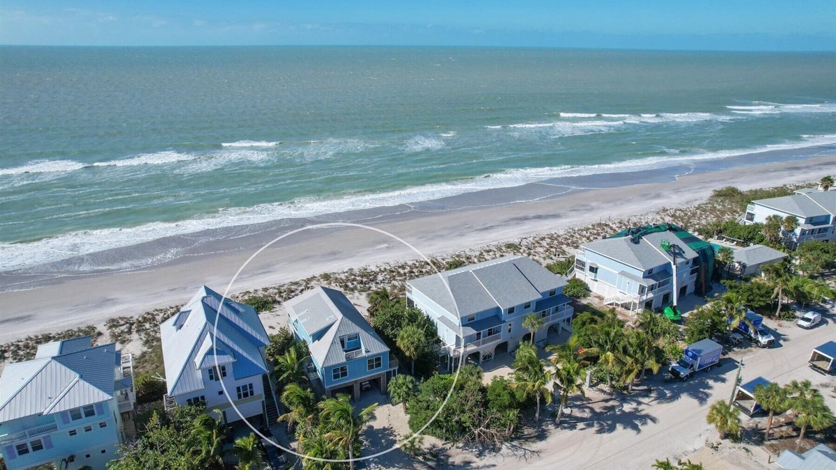Cape Haze House | 4 Bedroom Beach front home!